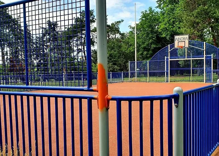 Apartment Between Parks - King Bed - - Football Field